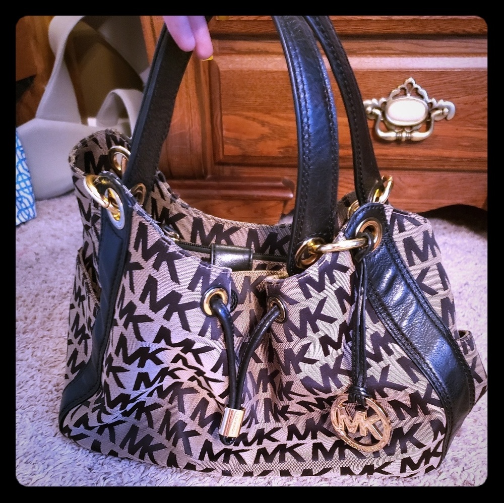 Michael Kors purse